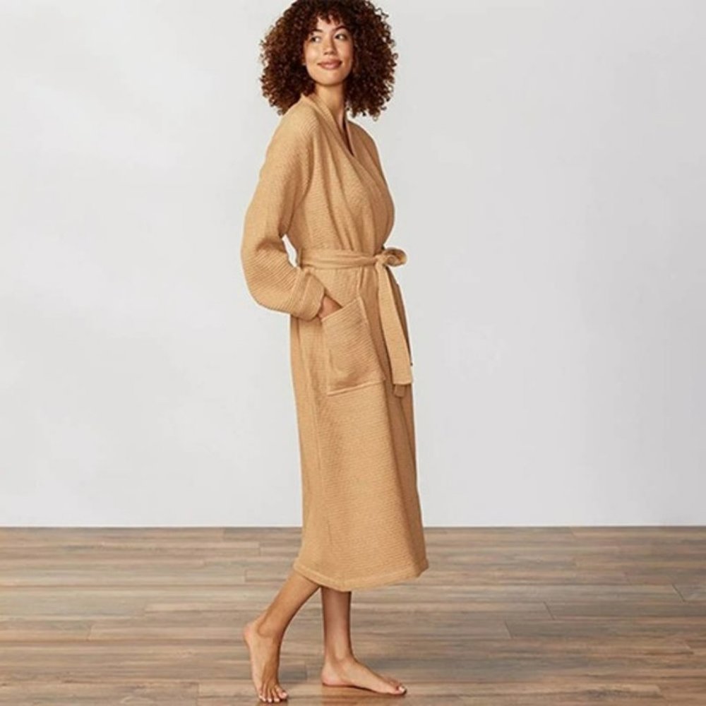 Coyuchi Unisex Organic Cotton Airy Waffle Weave Robe Women's Brown Size: S/M NWT - Picture 1 of 9
